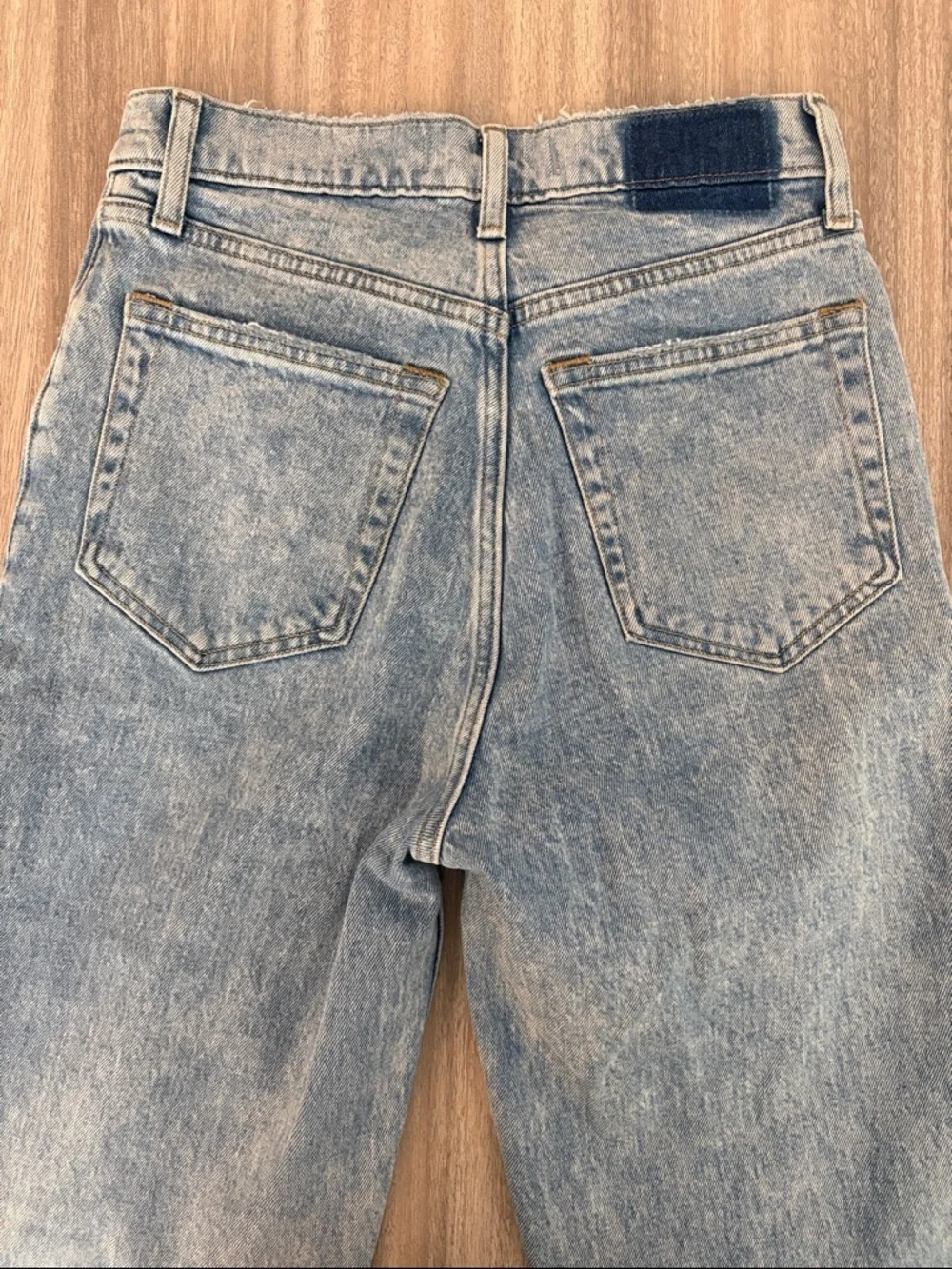 Abercrombie & Fitch The ‘90s Straight Ultra High Rise Jeans Size 2 Short